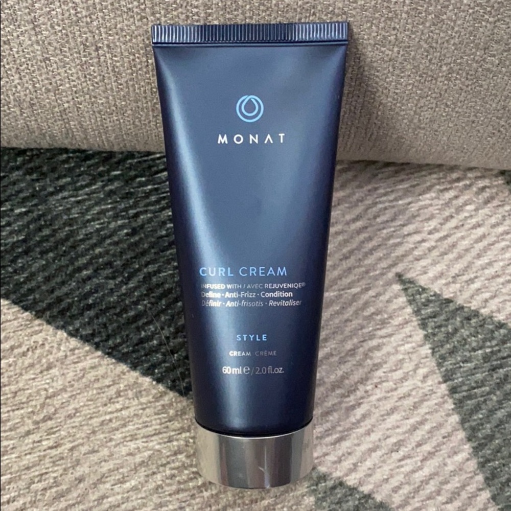 Monat Curl Cream